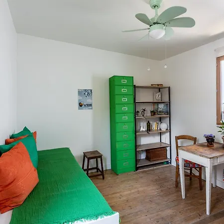 Appartamento Joli Studio Dans Les Puces